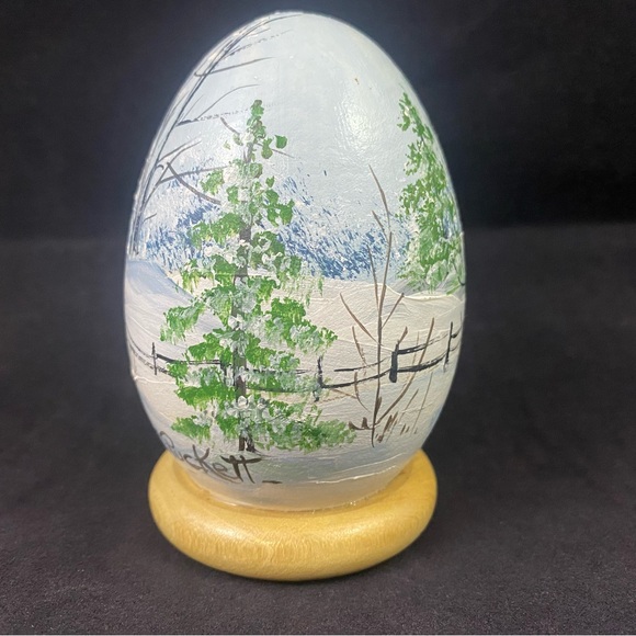 Hand Painted Egg Winter Scene Barn Canada Goose Trees Signed D Puckett - Picture 5 of 8